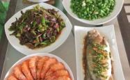 赤峰老太太蹭饭电话地址查询