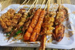 赤峰烧烤皇家帝苑电话多少号