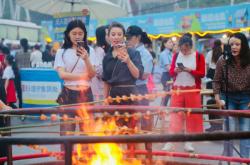 赤峰万达星光集市电话号码