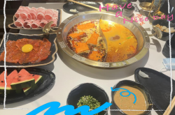 赤峰邻家女孩摩尔城店电话号码