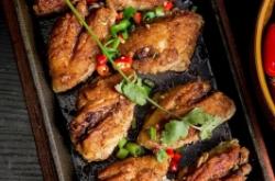 赤峰晓亮海鲜饭店电话号码多少