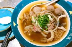 赤峰火车头美食街电话号码