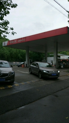 赤峰大庙加油站电话多少号-第1张图片