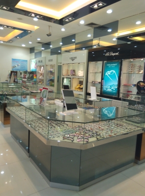 赤峰光明眼镜店电话号码查询-第1张图片