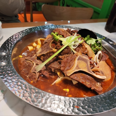 赤峰市清真牛骨头店电话号码-第1张图片