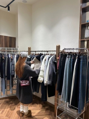赤峰东黎羊绒衫店在哪-第1张图片
