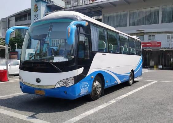 赤峰39座大巴车租赁电话号码-第1张图片
