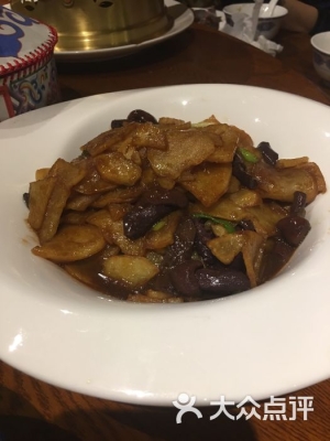 赤峰苍狼饭店电话多少啊-第1张图片
