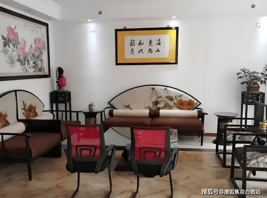 赤峰明日照相馆地址电话号码-第1张图片