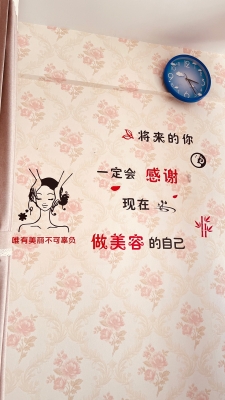 赤峰夜店美甲招聘电话号码-第1张图片