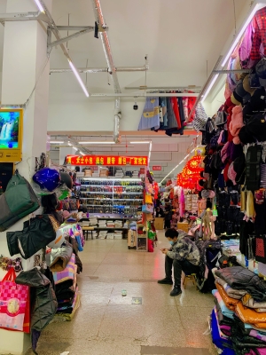 赤峰油漆门市电话多少号-第1张图片