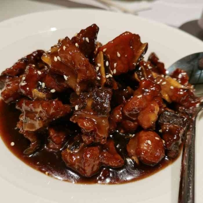 赤峰杨子海鲜店电话多少号-第1张图片