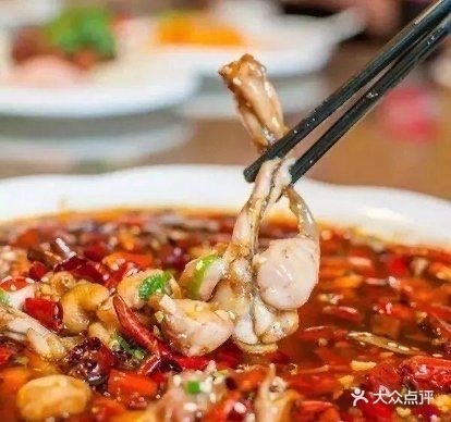 赤峰永夜烤鱼地址电话是多少号-第1张图片