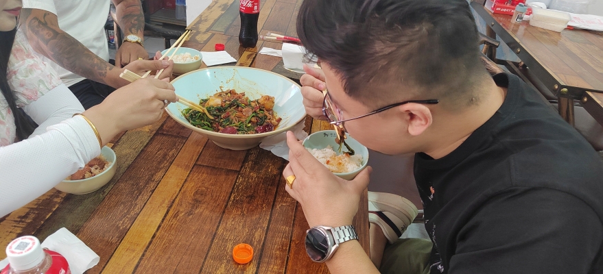 赤峰团购麻辣香锅店电话号码-第1张图片
