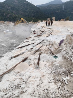 赤峰采光瓦厂家电话多少号-第1张图片