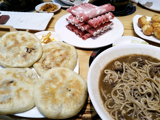 赤峰羊肉饼店电话号码查询是多少-第1张图片