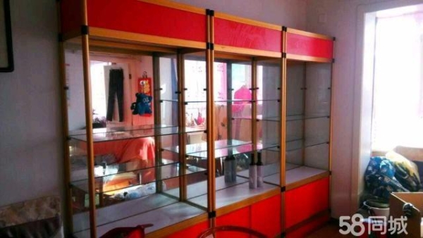 赤峰服装展架批发电话号码是多少-第1张图片
