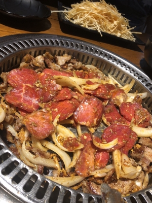 赤峰蚬子烤肉店地址电话号码-第1张图片