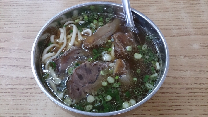 辣嘴鸭赤峰林东店电话多少-第1张图片