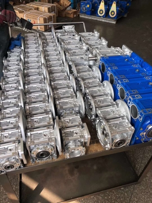 赤峰工业减速机厂家电话号码-第1张图片