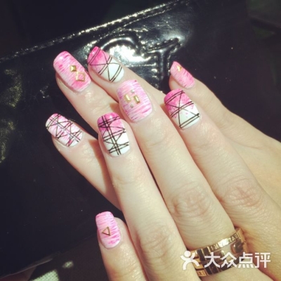 雪儿美甲美睫赤峰店电话号码-第1张图片