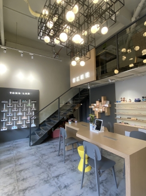 赤峰刀锋洗眼镜店电话地址查询-第1张图片
