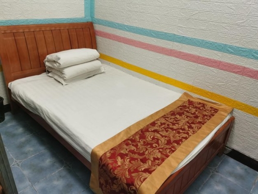 赤峰汽车站住宿推荐电话号码-第1张图片