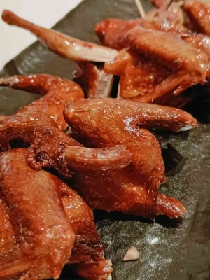 赤峰市维多利美食店电话号码-第1张图片