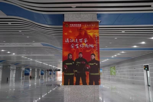 赤峰高铁出口在几楼啊电话号码-第1张图片