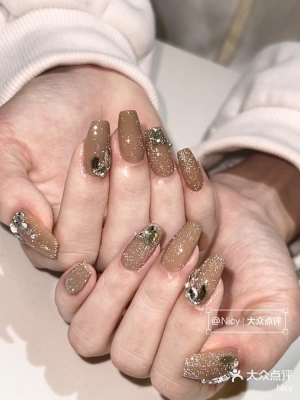 赤峰喜色美甲电话多少啊-第1张图片