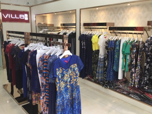 赤峰左里女装专卖店电话号码-第1张图片