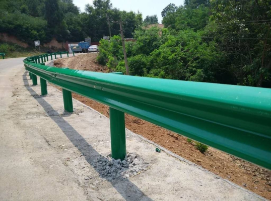 赤峰公路护栏板制造商电话号码-第1张图片