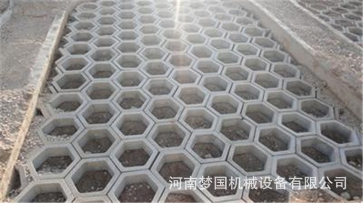 赤峰本地草坪砖供应商电话号码-第1张图片