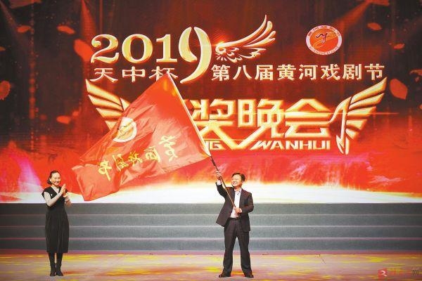 赤峰天中话剧社电话号码查询-第1张图片