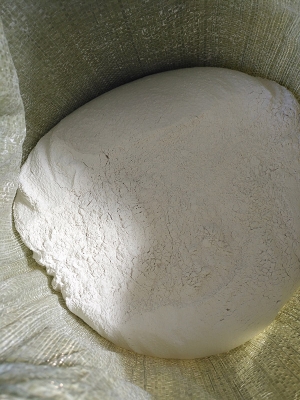 赤峰食用菌石膏厂家电话号码-第1张图片