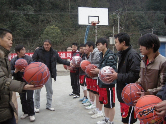 赤峰九中篮球馆电话多少号-第1张图片