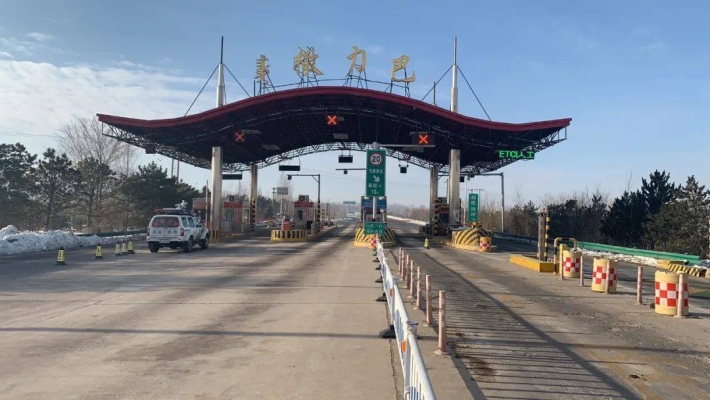 赤峰方向高速路口电话是多少号-第1张图片
