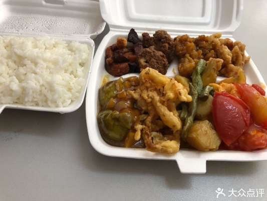 赤峰东郊快餐盒饭电话地址查询-第1张图片