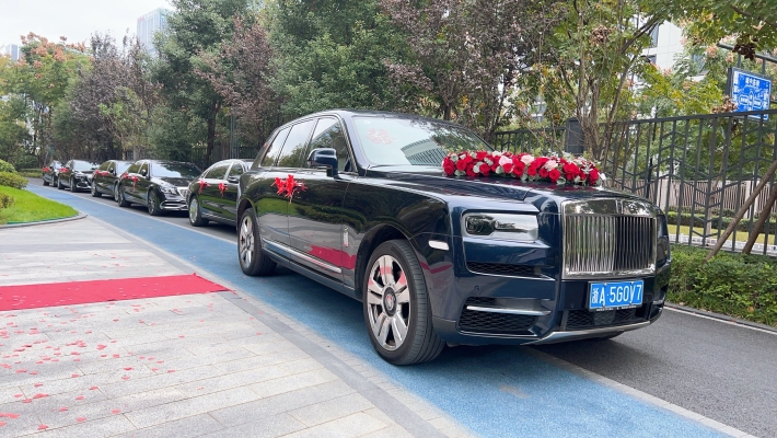 赤峰附近婚车租赁电话多少号-第1张图片