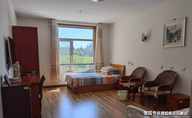赤峰极简美发店地址电话号码-第1张图片