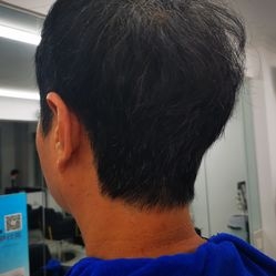 赤峰万悦染发店电话号码多少-第1张图片
