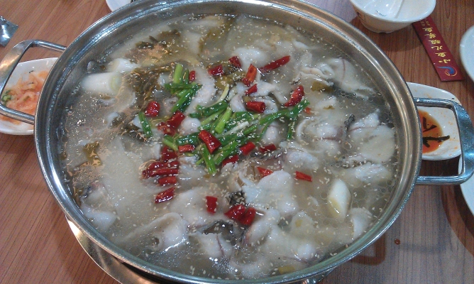 赤峰市小鱼儿饭店电话号码-第1张图片