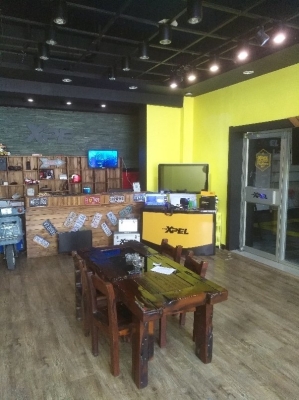 赤峰汽车玻璃换膜店电话号码-第1张图片