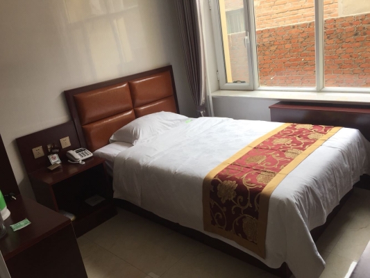 赤峰发射器店铺电话多少号-第1张图片
